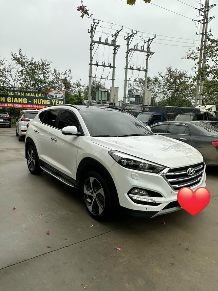 Hyundai tucson 2017 1.6 turbo ngoc trinh xe Đẹp