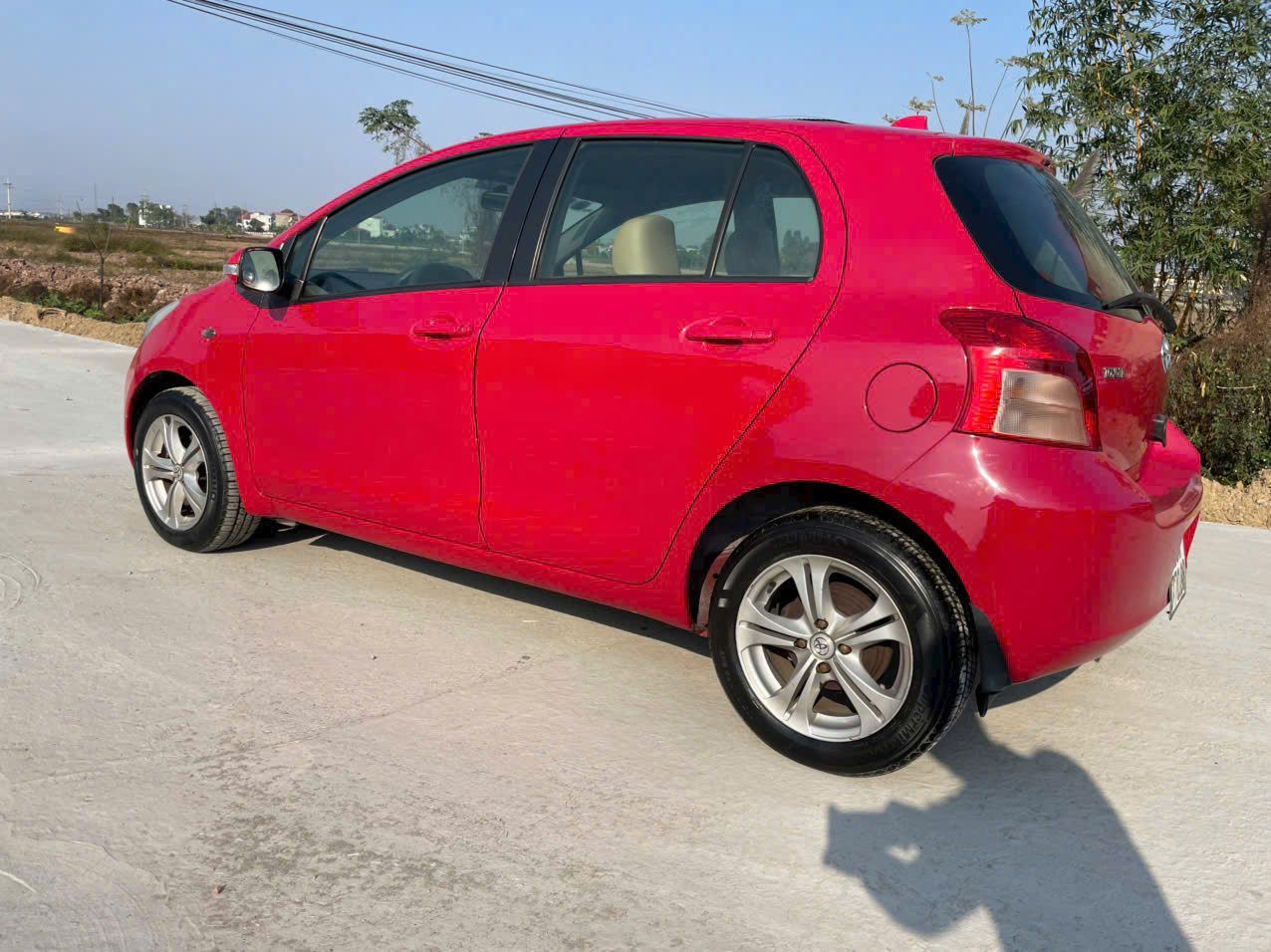 CHÍNH CHỦ CẦN BÁN XE TOYOTA YARIS 2007