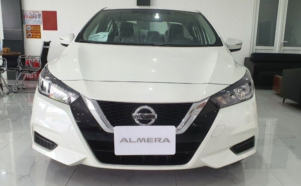 Nissan Almera 2022 khắc phục tình trạng xăng dầu hiện nay