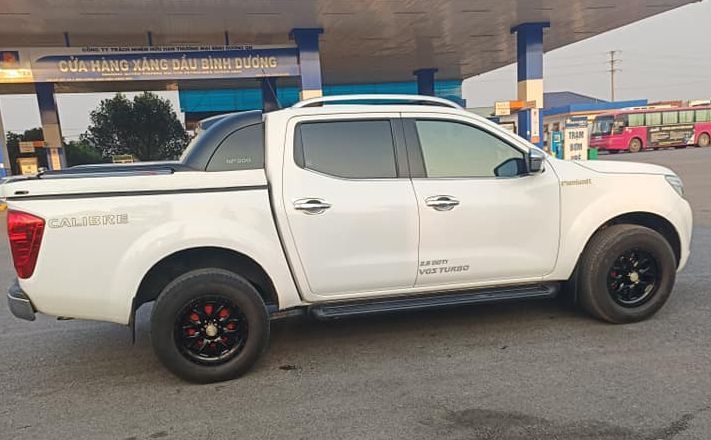 bán Nissan Navara 2019