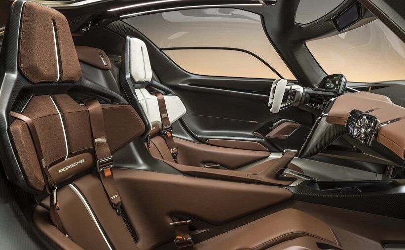 Nội thất Porsche Mission X