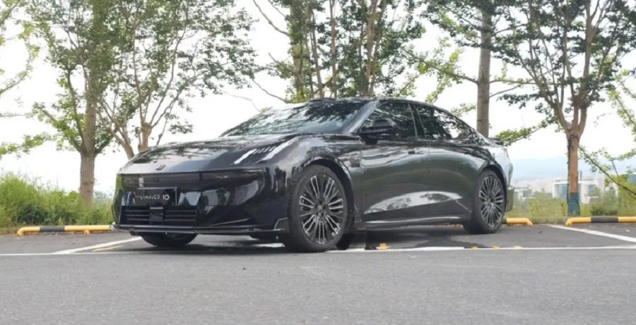 Lynk & Co 10 EM-P