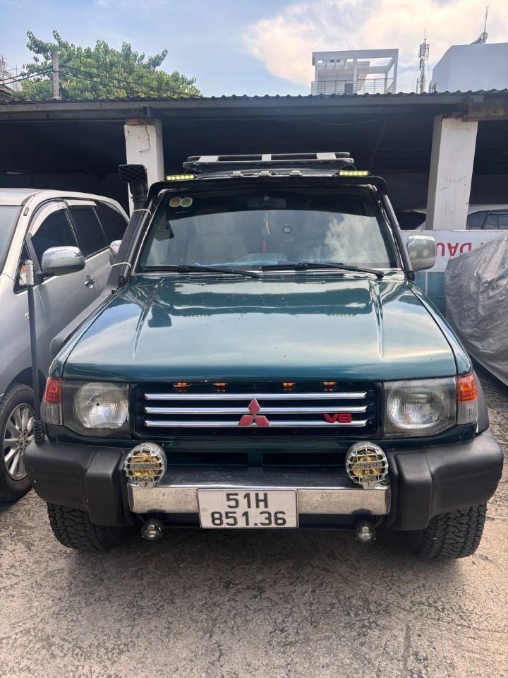 Chính chủ bán xe Pajero. Sx 1996