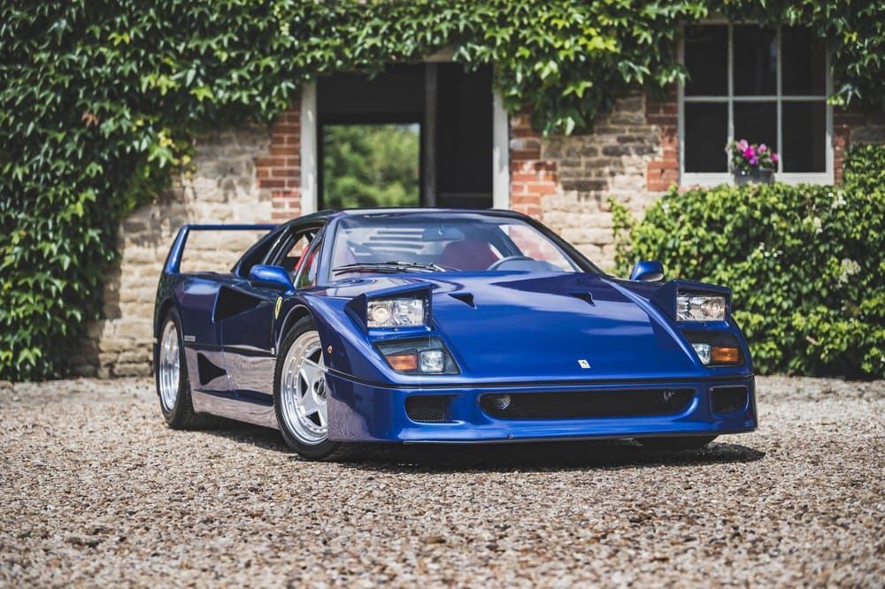 Chiếc siêu xe Ferrari F40 nổi tiếng nhất tại xứ sở sương mù được bán với giá kỷ lục 34