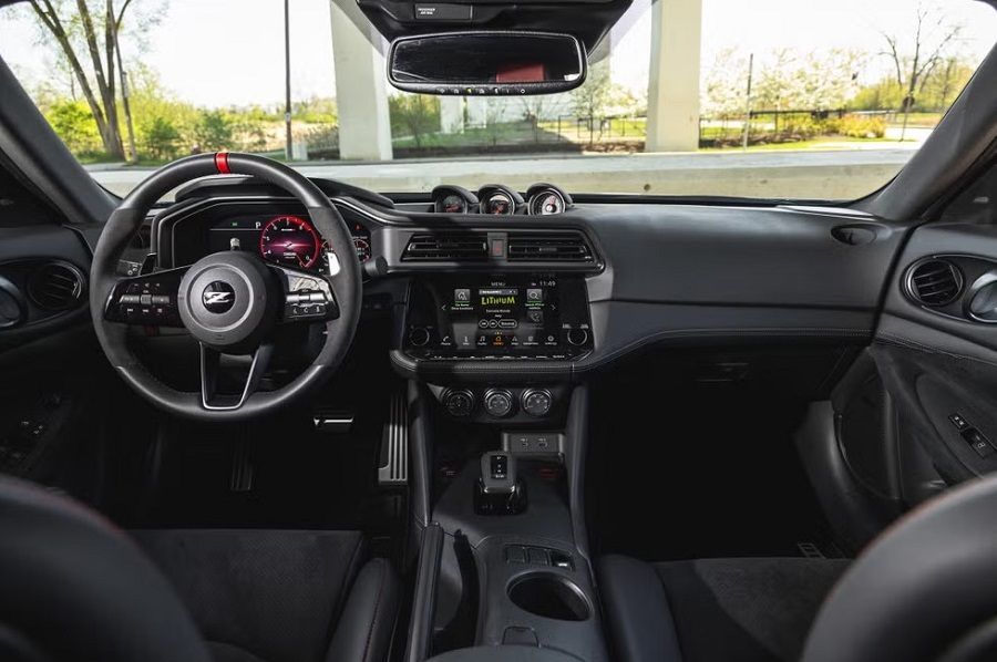 nội thất Nissan Z NISMO