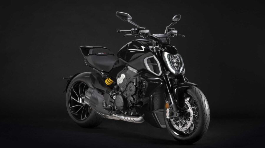 Ducati Diavel V4 2023