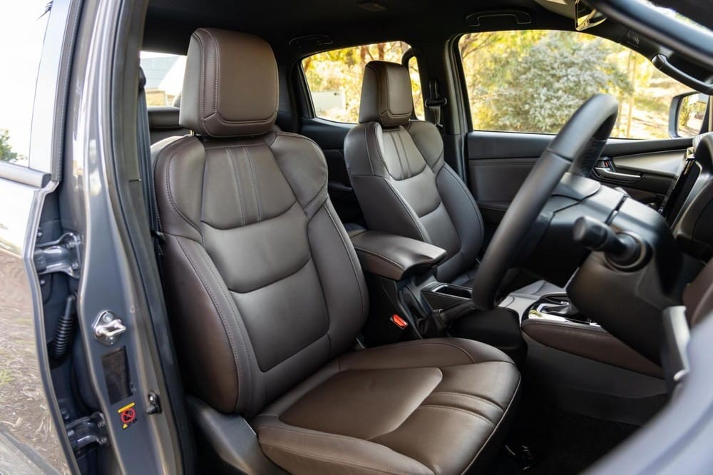 Ghế trước của Mazda BT-50 Thunder 2021 Ghế trước của Mazda BT-50 Thunder 2021