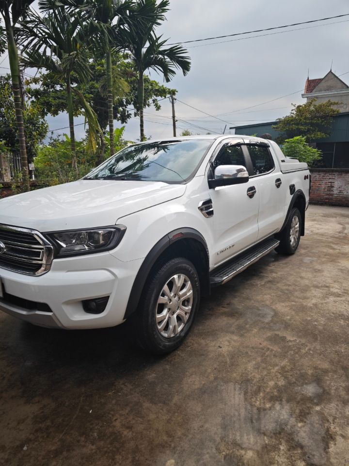 Chính Chủ Cần Bán Xe Bản limited 4x4 2.0 hộp số 10 cấp