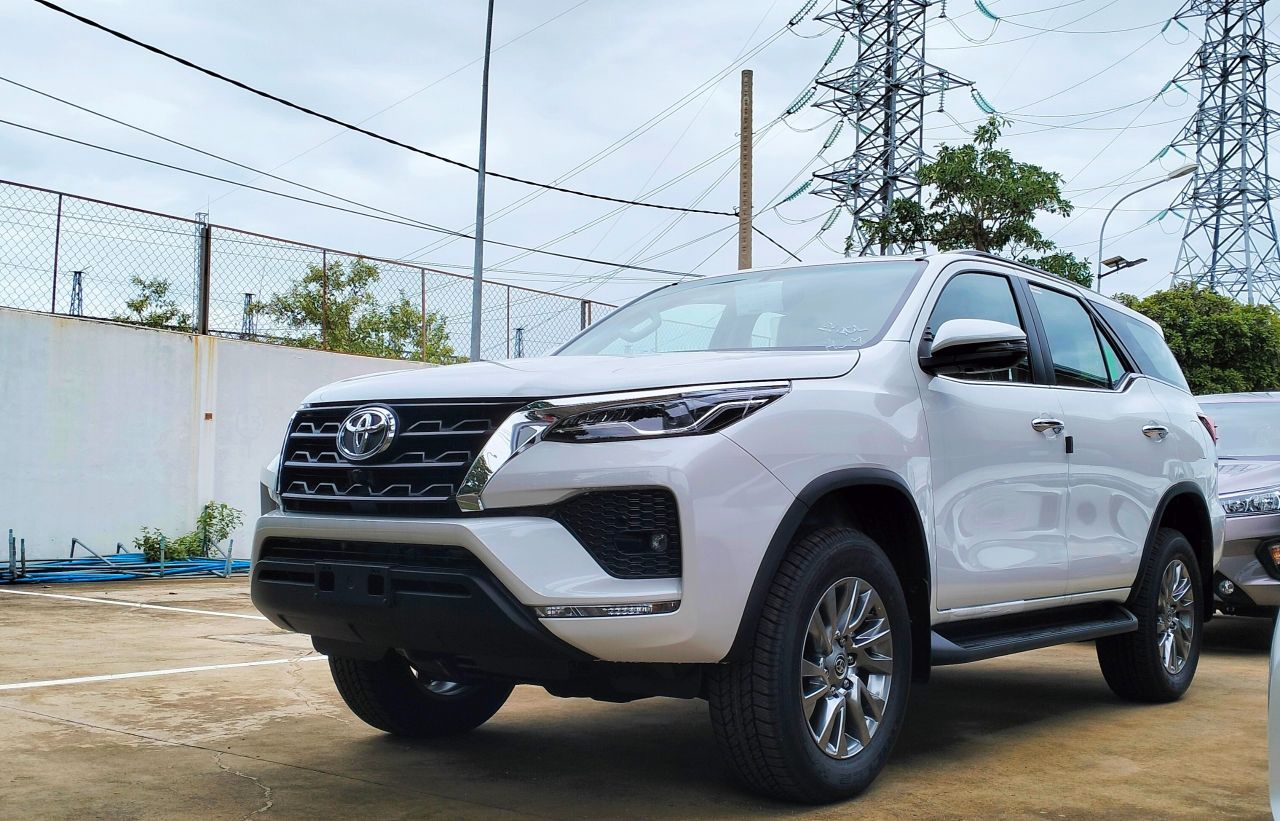 BÁN FORTUNER 2024 (1 cầu & 2 cầu) giá thương lượng thêm