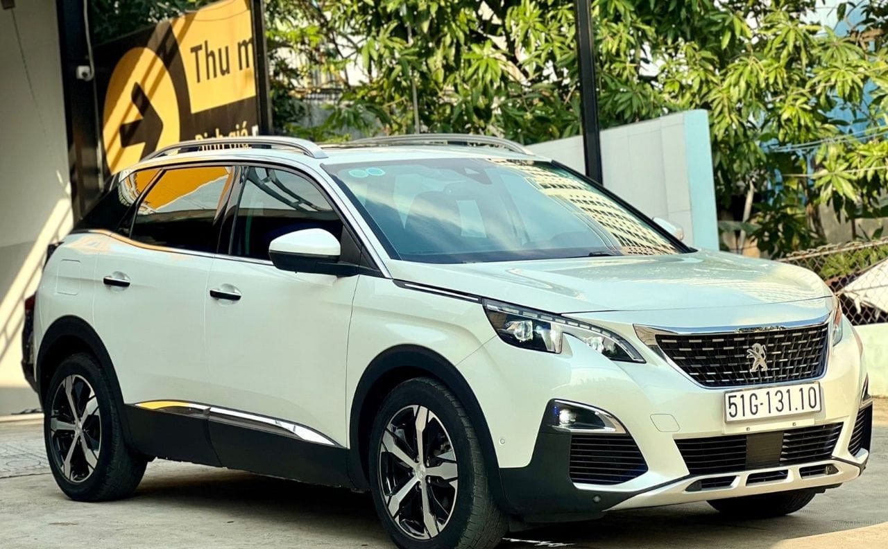 Peugeot 3008 2017 màu trắng biển