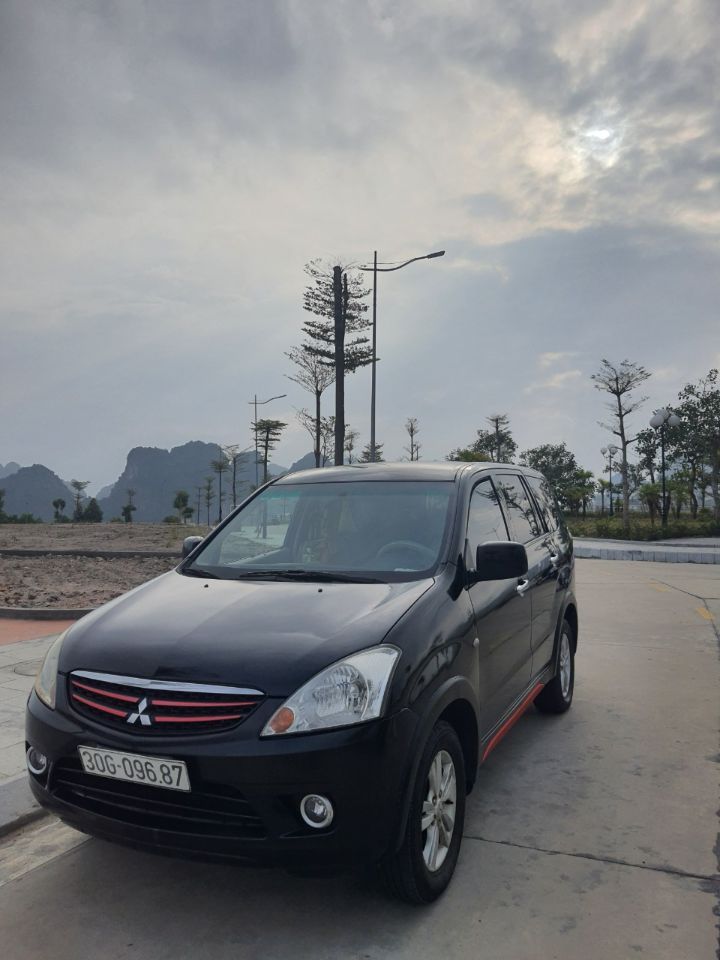 Do công việc làm xa ko đi đến nên bán xe Mitsubishi Zinger 2009 số sàn