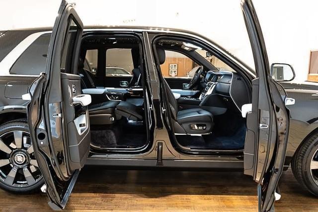 Trang thiết bị ROLLS – ROYCE CULLINAN 2021-2