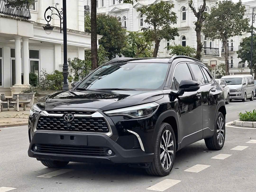 Xe 1 chủ sử dụng từ mới Toyota Corolla Cross sản xuất năm 2022