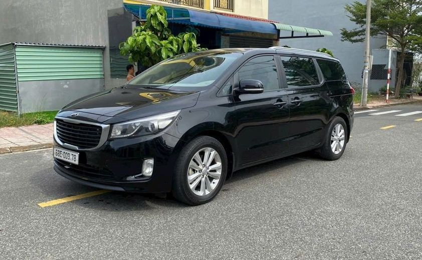 Kia Sedona 2016 2.2AT máy dầu cũ