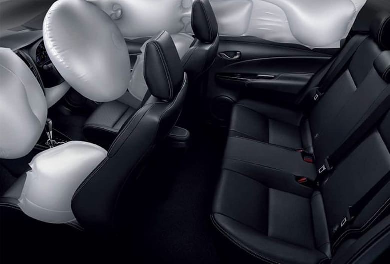 Khoang hành khách Toyota Vios 2021
