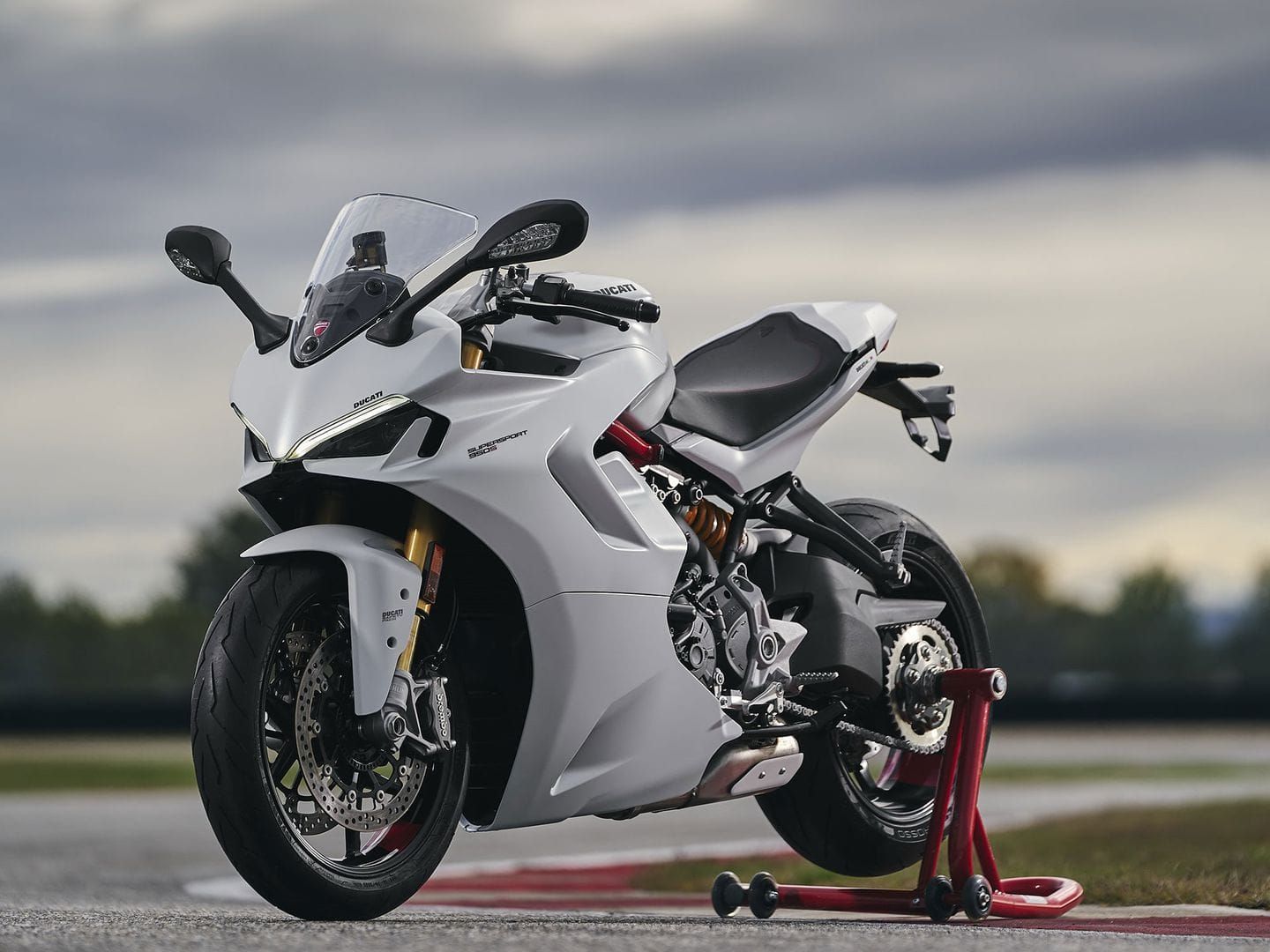 Giá xe Ducati SuperSport 950 S 2021