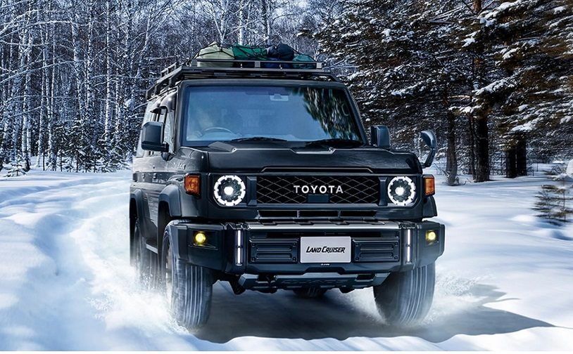 Toyota Land Cruiser 70 Cổ Điển 2024