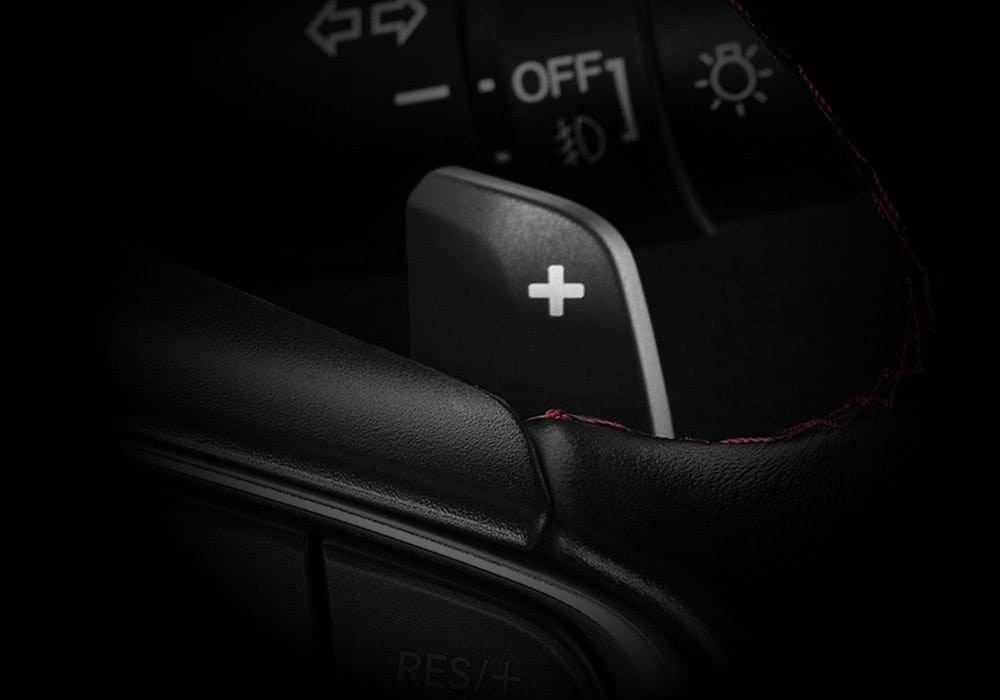 Lẫy chuyển số sau vô lăng ở bản CVT