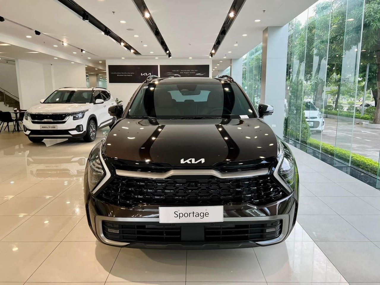 Kia Sportage mới 100% - Sẵn xe đủ màu, đủ phiên bản