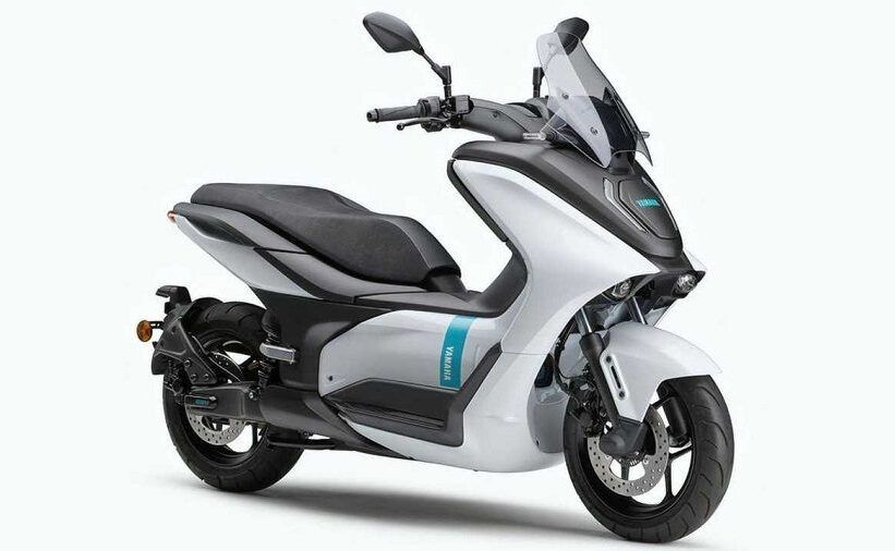 Yamaha E01
