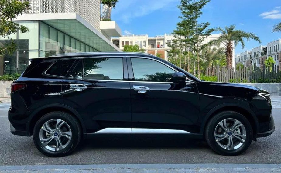 Ford Teritory Titanium 2023 giá rẻ