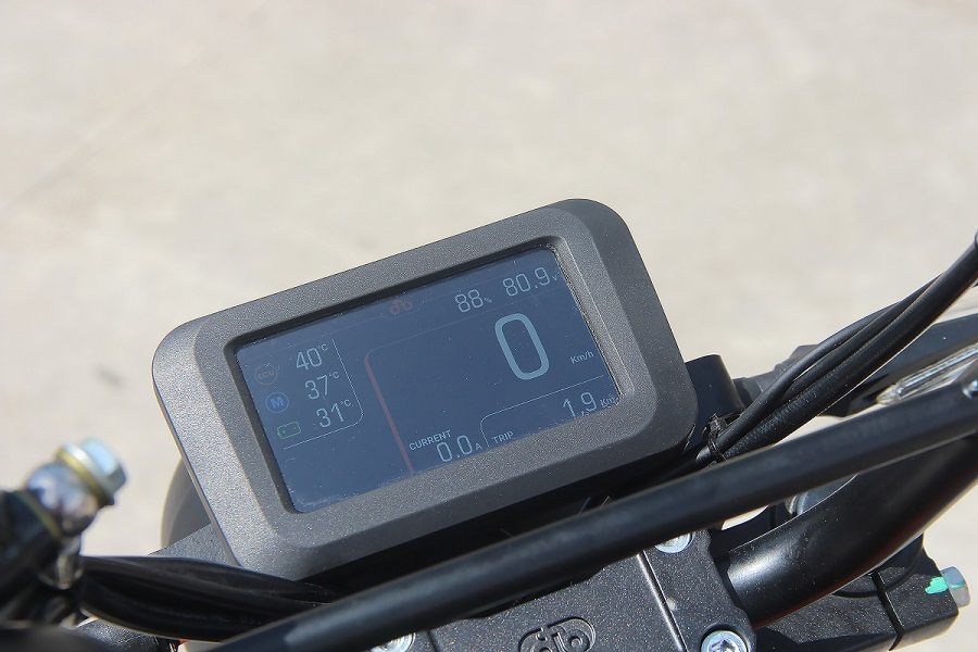 màn hình Dat Bike Weaver++