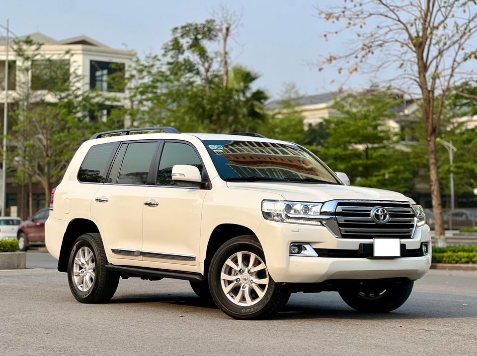 Em bán Toyota Land Cruiser 2017