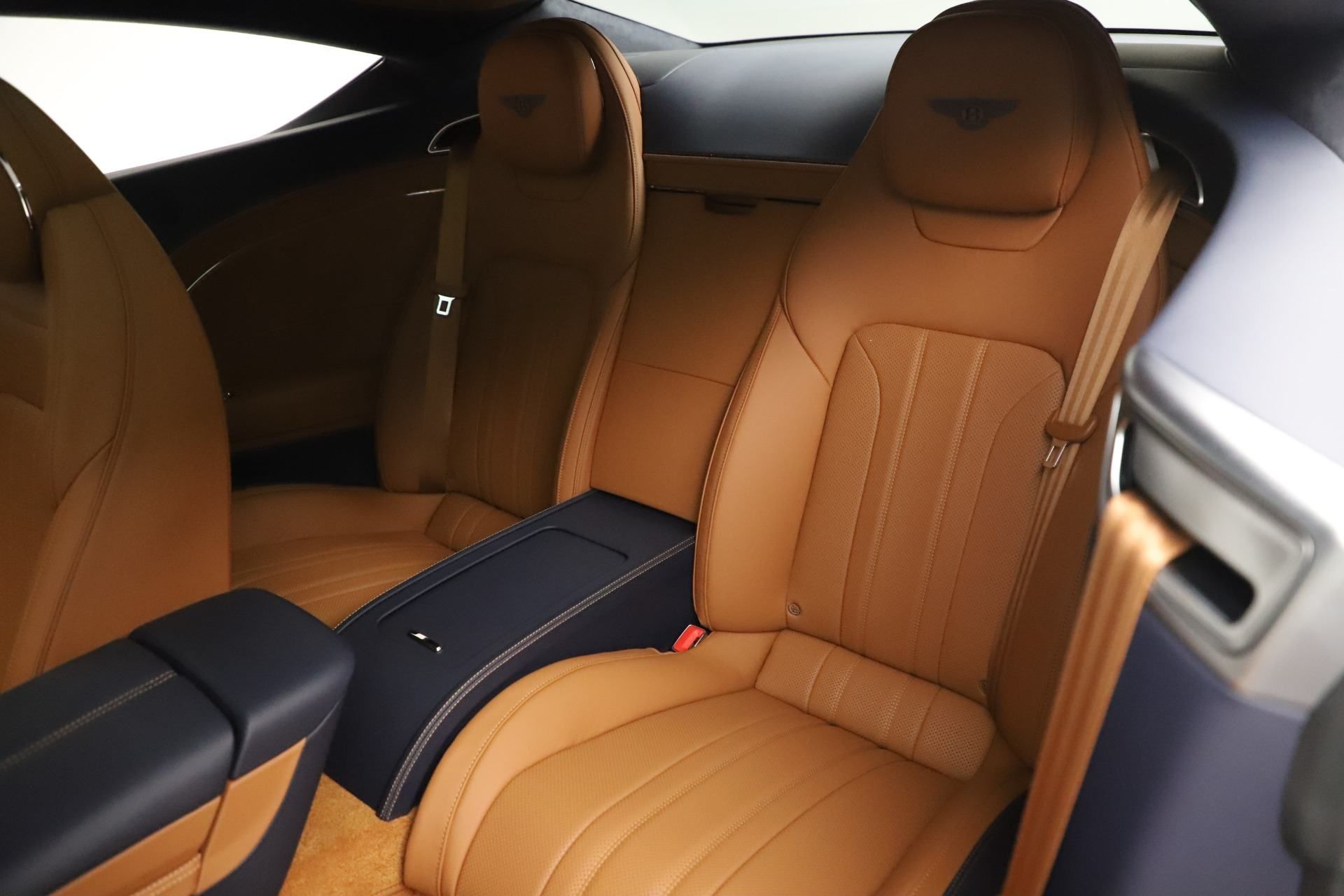 Nội thất xe Bentley Continental GT 2021 – sang trọng, xa xỉ-5