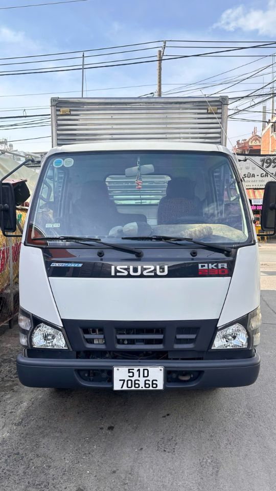 Chính Chủ Cần Bán Xe Tải Isuzu Xuất Xứ Nhật Bản Sản Xuất Năm 2021