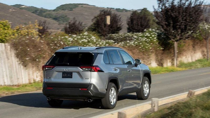 Đánh giá sơ bộ Toyota RAV4 2020-11