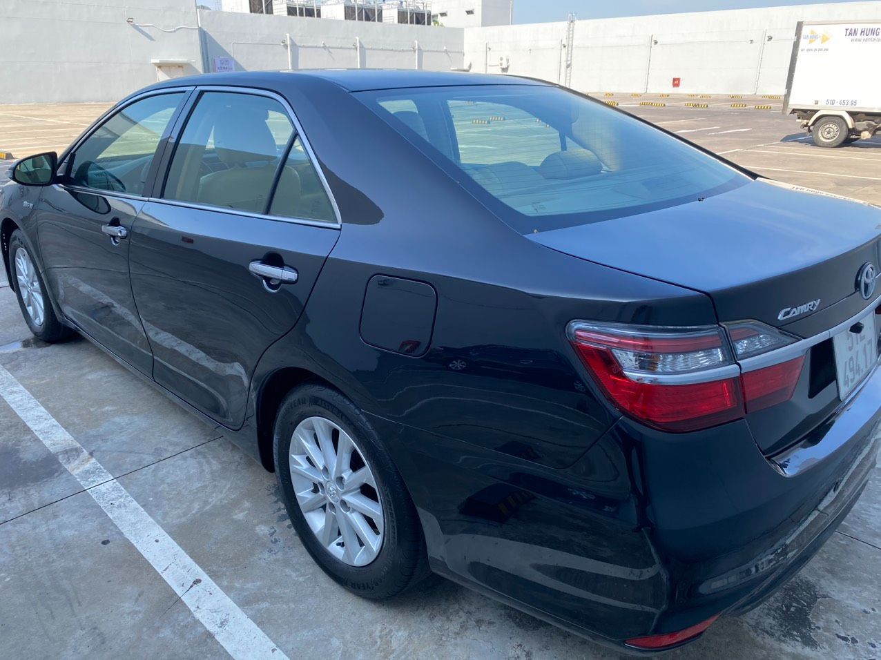 CHÍNH CHỦ CẦN BÁN XE CAMRY PHOM MỚI 2.0E
