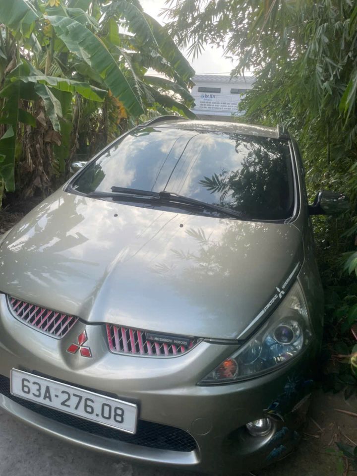 Cần bán Mitsubishi Grandis 2.4 AT – Xe 7 chỗ rộng rãi, máy êm, giữ gìn kỹ