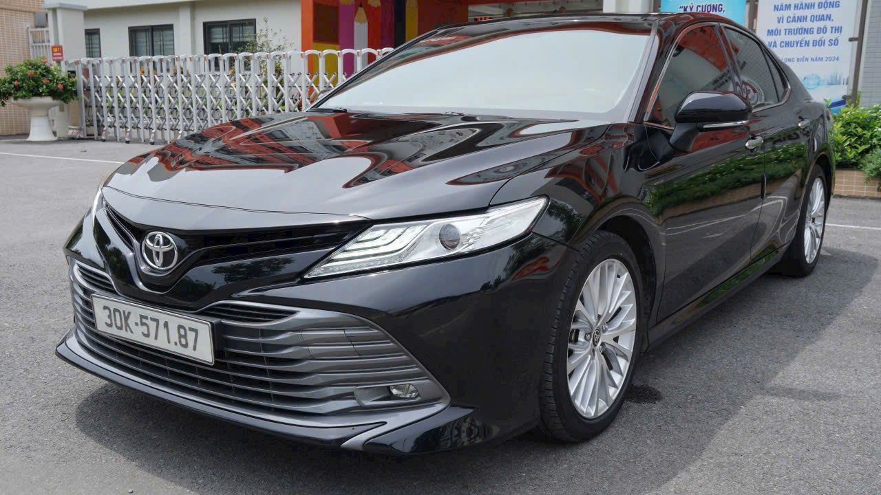 Chào bán CAMRY 2.5Q – 2021 nhập khẩu