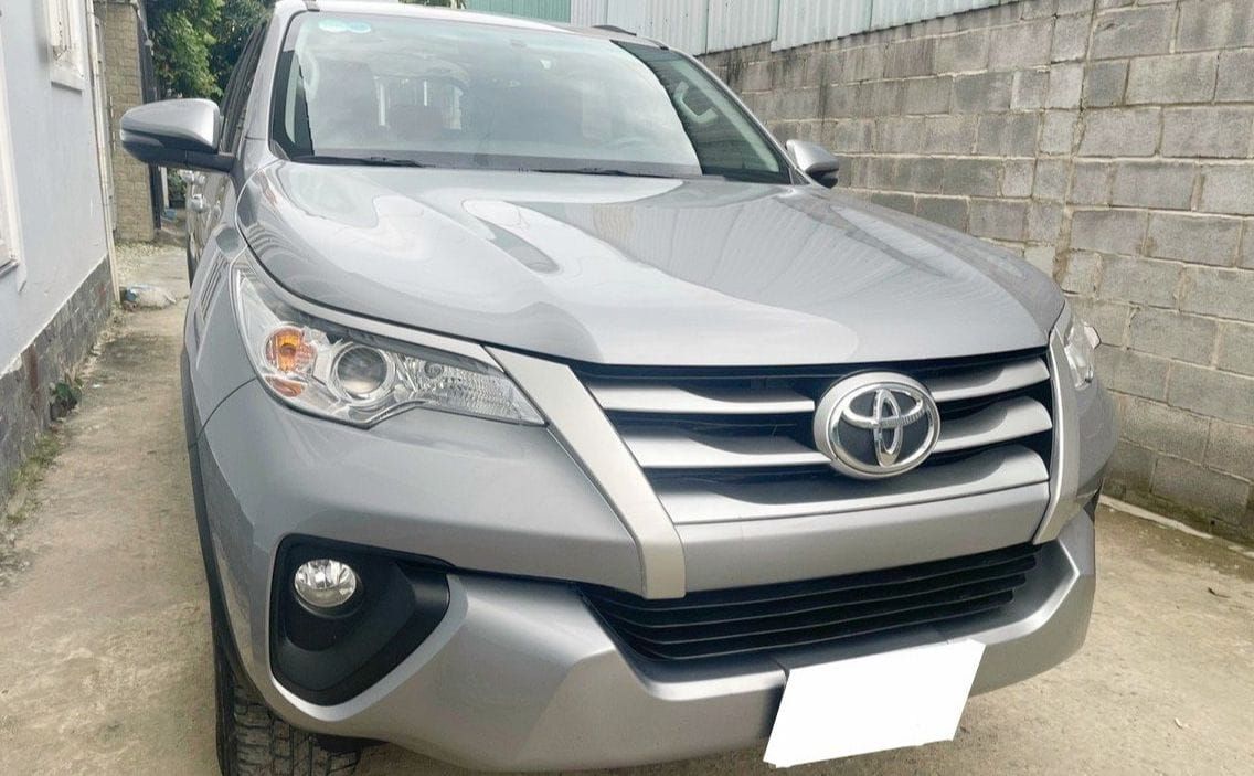 Toyota Fortuner 2019 máy dầu số sàn