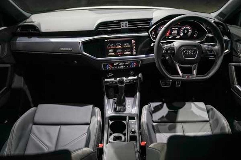 Audi Q3 Sportback 40 TFSI quattro S line Black Edition-3