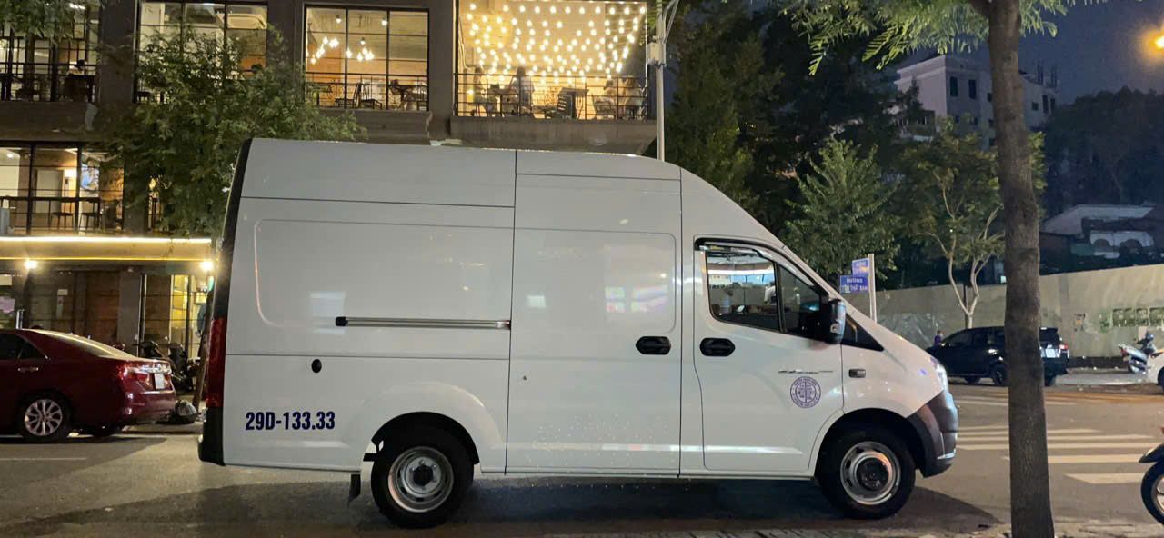 Không có nhu cầu sử dụng nên em bán lại xe GAZ van nhập khẩu từ Nga