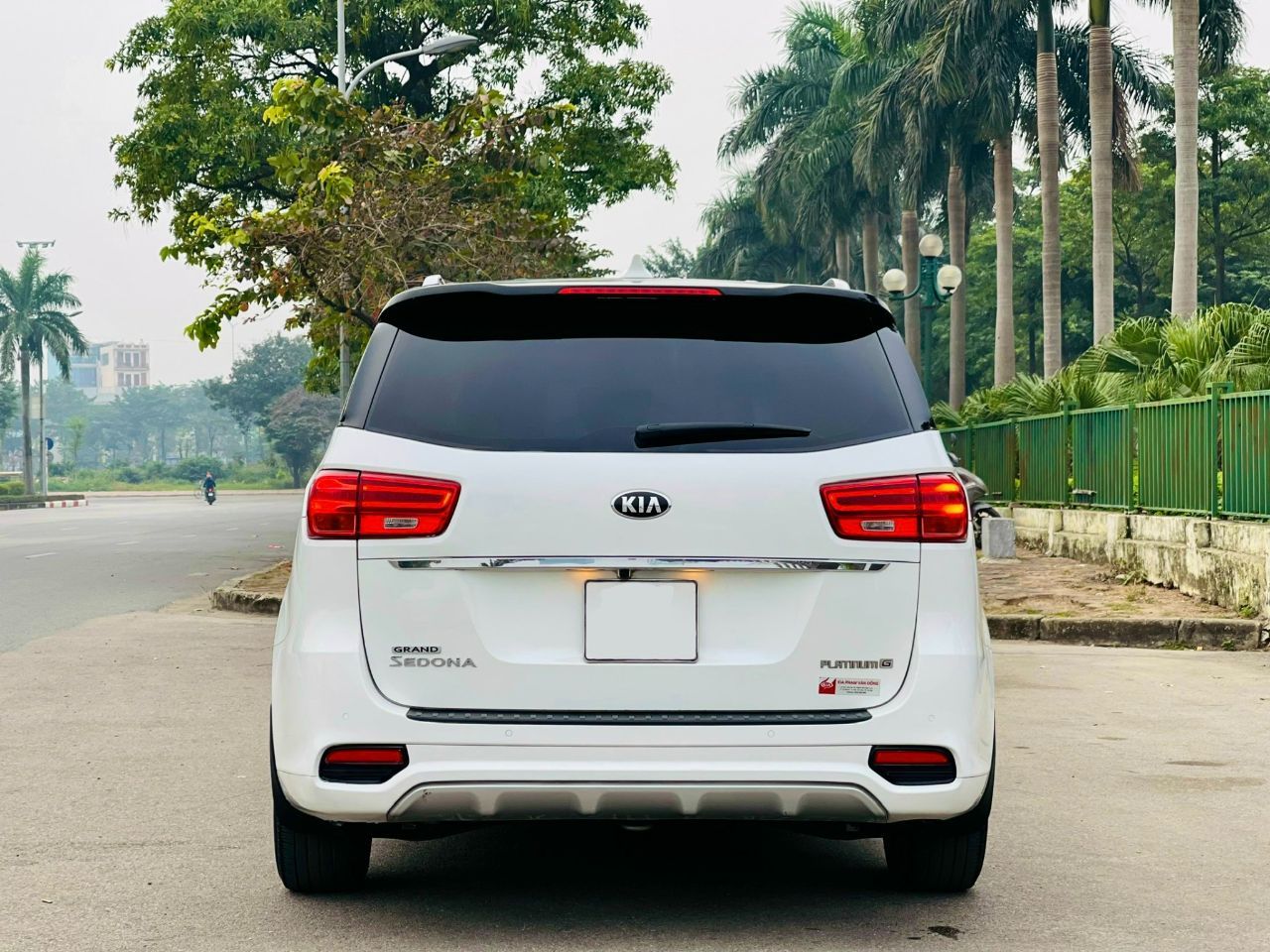 Chào bán xe sedona 2019 full xăng