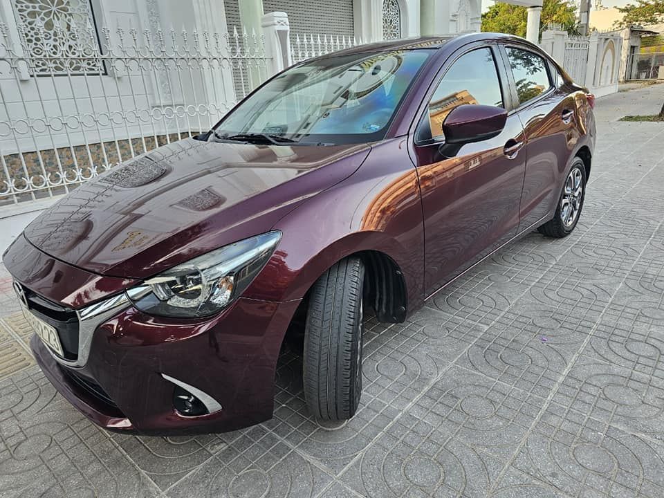 Mazda 2, 2018 Nhập