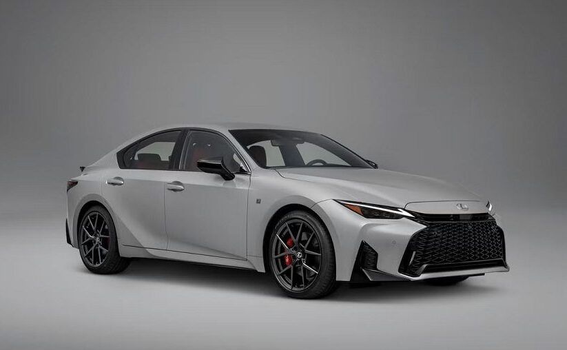 Lexus IS 2026