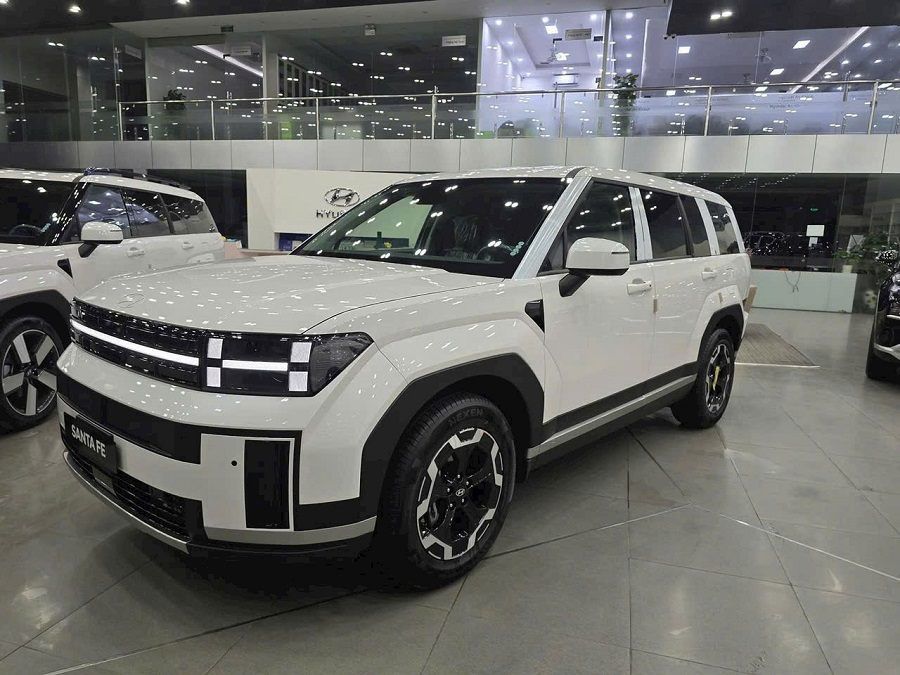 Hyundai Santa Fe Exclusive Bản Base