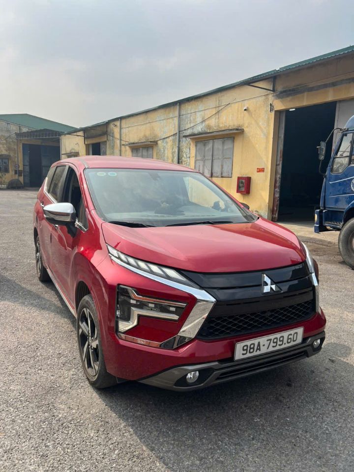 MITSUBISHI XPANDER PREMIUM 2024 – MÀU ĐỎ ĐÔ THỂ THAO – XE ĐẸP NHƯ MỚI