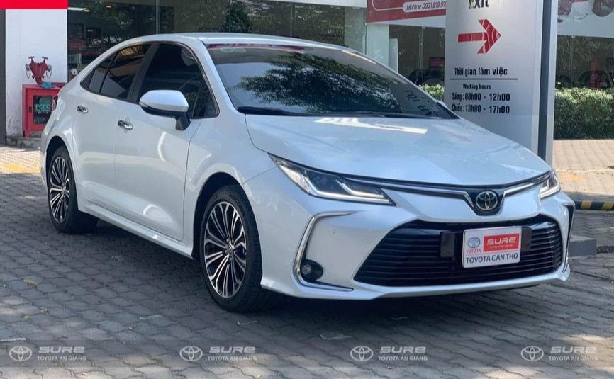 bán TOYOTA COROLLA ALTIS 2023 lướt