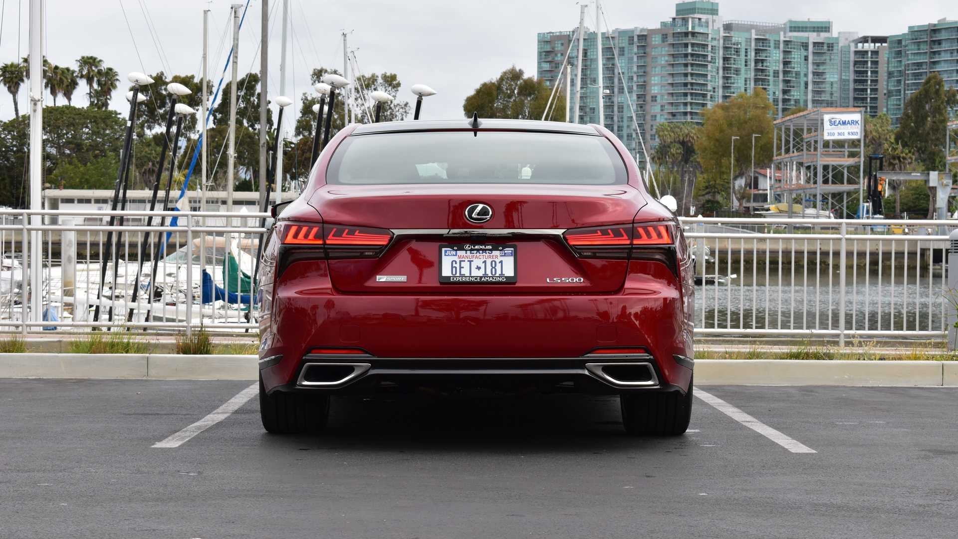 LS 500 2021 phiên bản F Sport