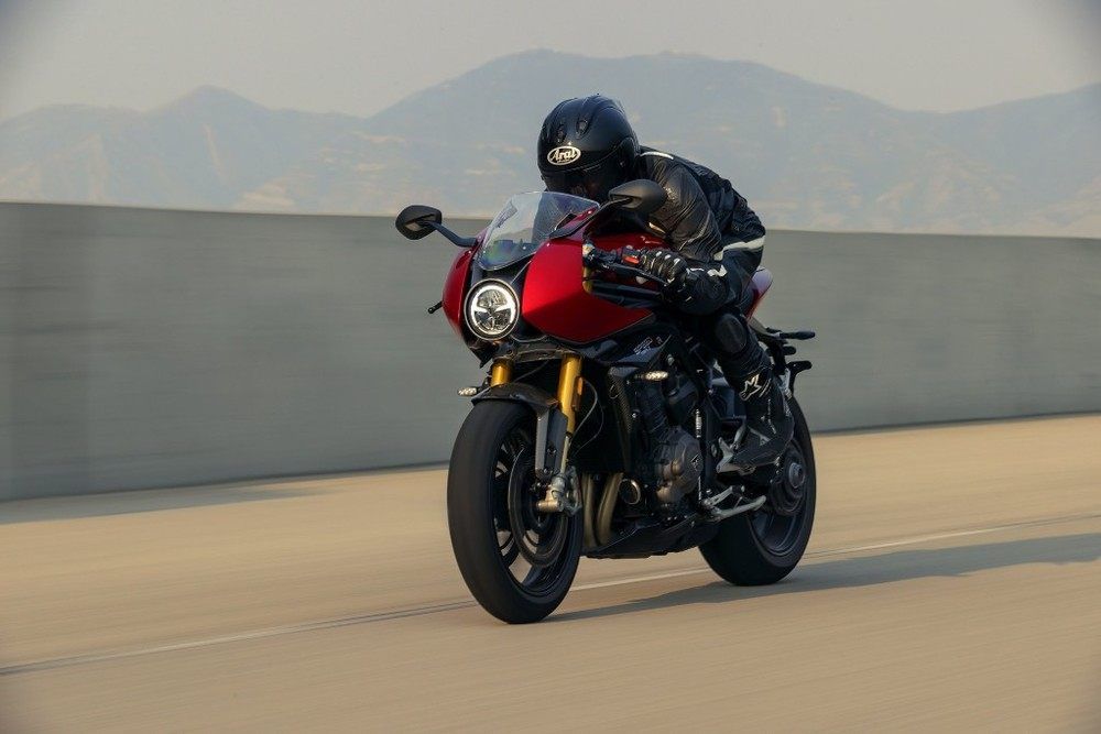 Triumph Speed Triple 1200 RR