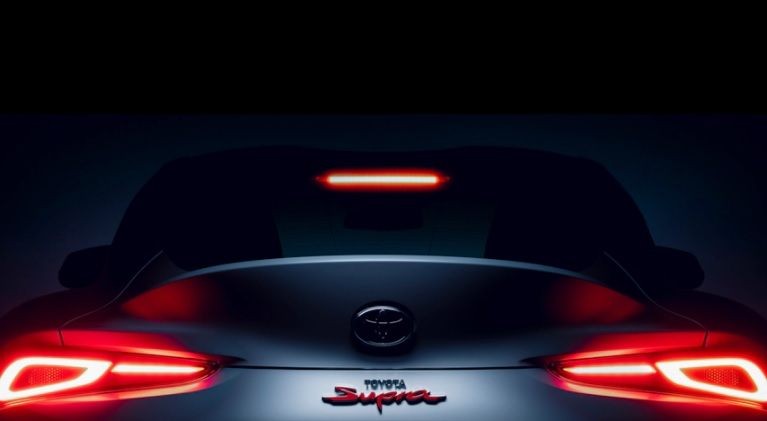 Toyota GR Supra 2023 số sàn