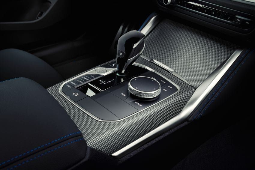 BMW 4-Series Gran Coupe 2022 dùng hộp số tự động 8 cấp BMW 4-Series Gran Coupe 2022 dùng hộp số tự động 8 cấp