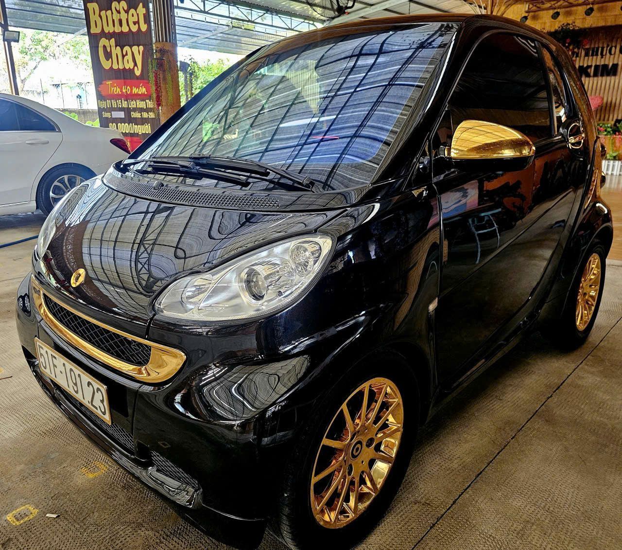 BÁN SMART FORTWO MODEL 2011 – XE HIẾM