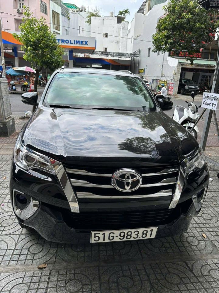 BÁN TOYOTA FORTUNER XĂNG TỰ ĐỘNG 2019