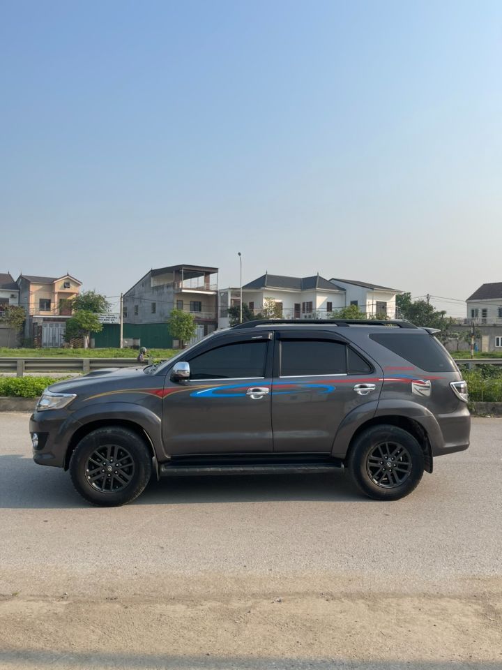 MÌNH CẦN BÁN XE FORTUNER 2016 MT