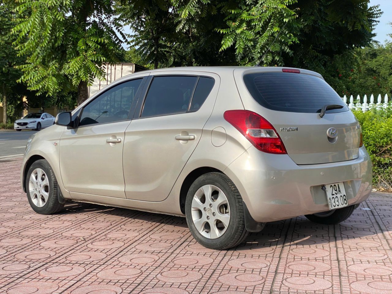 Chính chủ bán xe Hyundai i20 sản xuất 2010